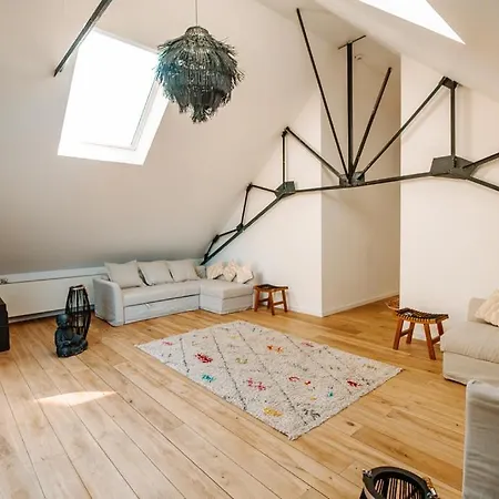 Little Farm Comfort&prestigehouse مزرعة للإقامة *