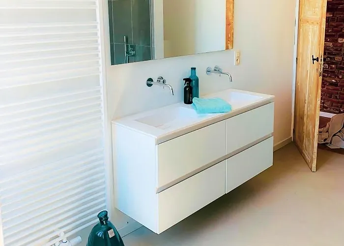 Séjour à la ferme Little Farm Comfort&prestigehouse